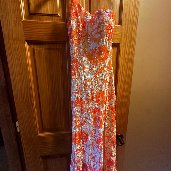 Used Jovani prom dress - Picture 1 of 3
